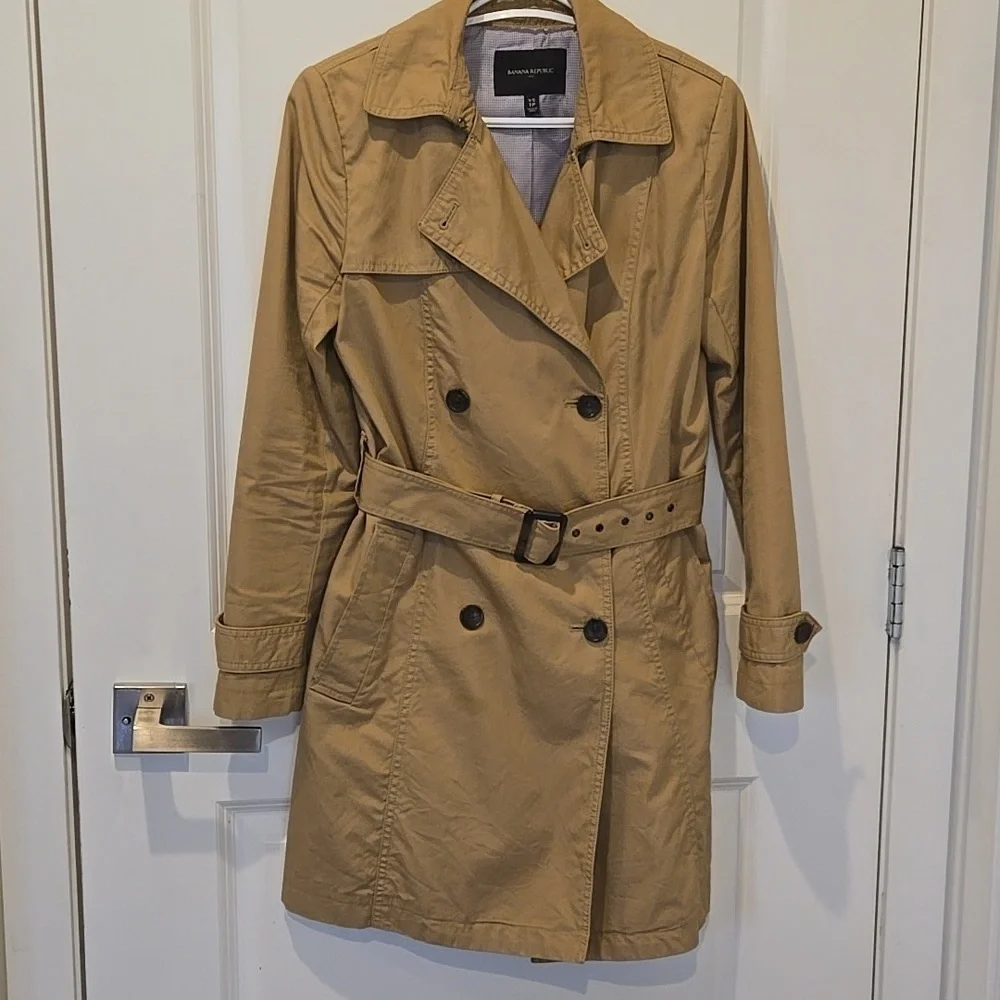 Banana Republic Trenchcoat - XS - Picture 6 of 7
